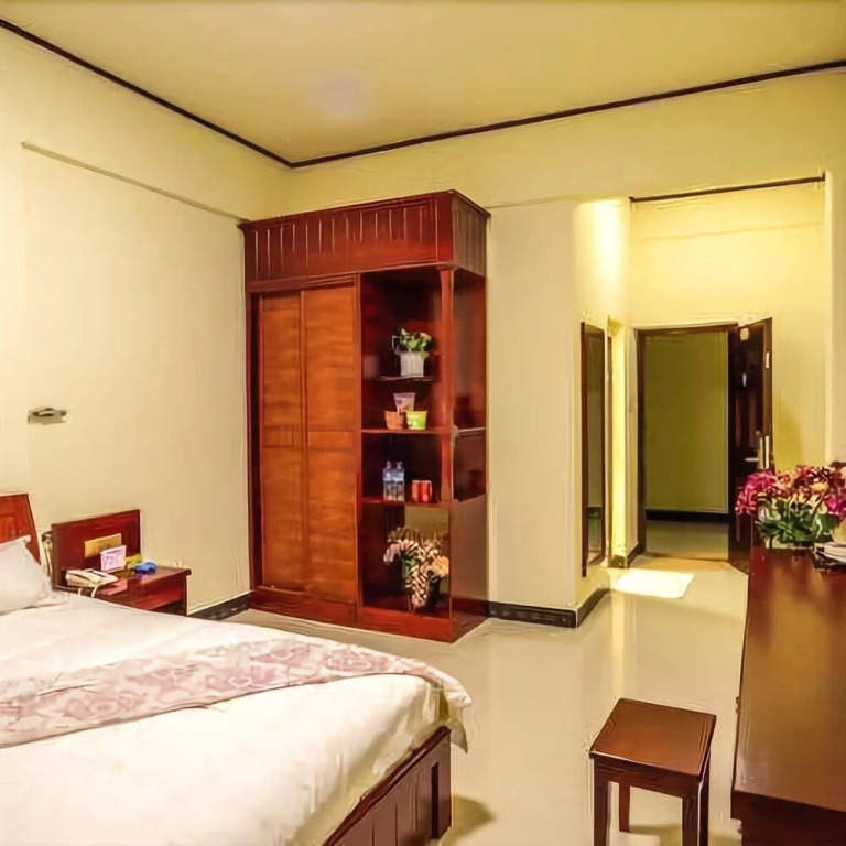 Sirilora Hotel