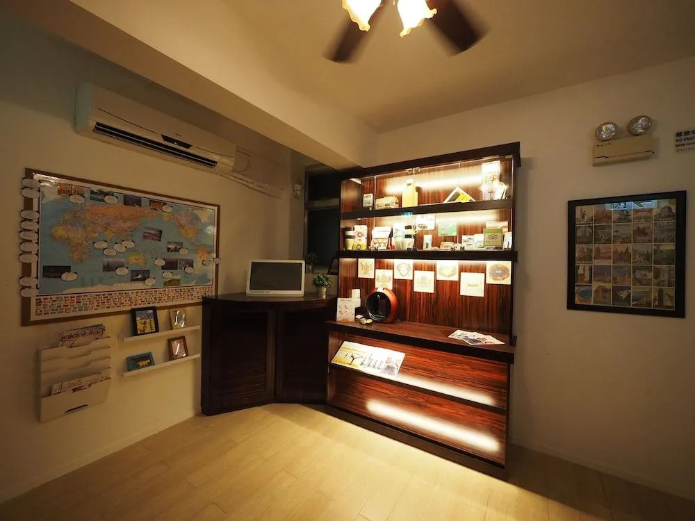 Panda's Hostel - Stylish
