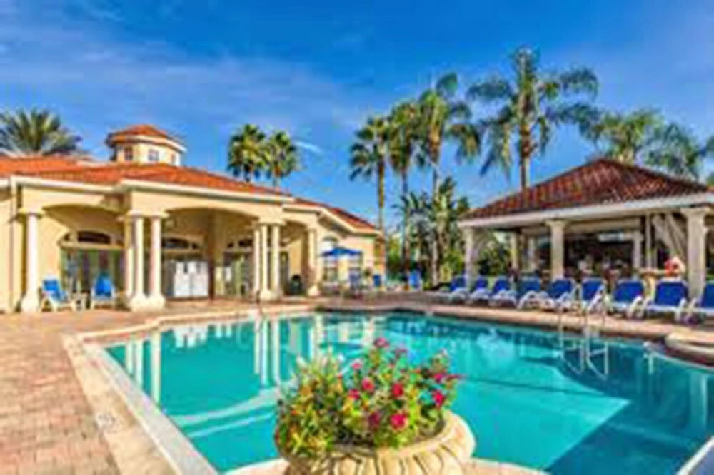 A wonderful 4 bedroom villa in the amazing Emerald Island Reserve