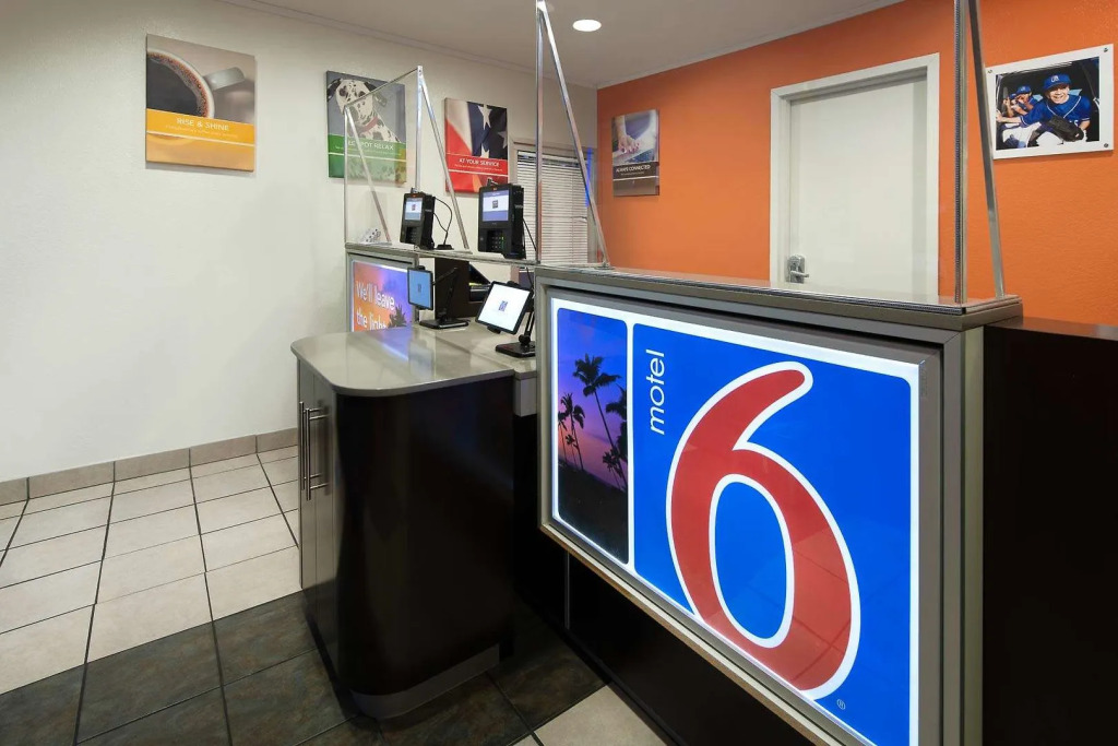 Motel 6-Arcadia, CA - Los Angeles - Pasadena Area