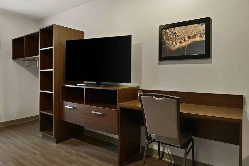 WoodSpring Suites East Lansing - University Area