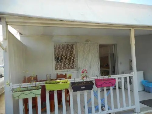 Appartement Vue Jardin Fleuri