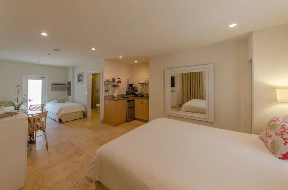 Hotel Seacrest