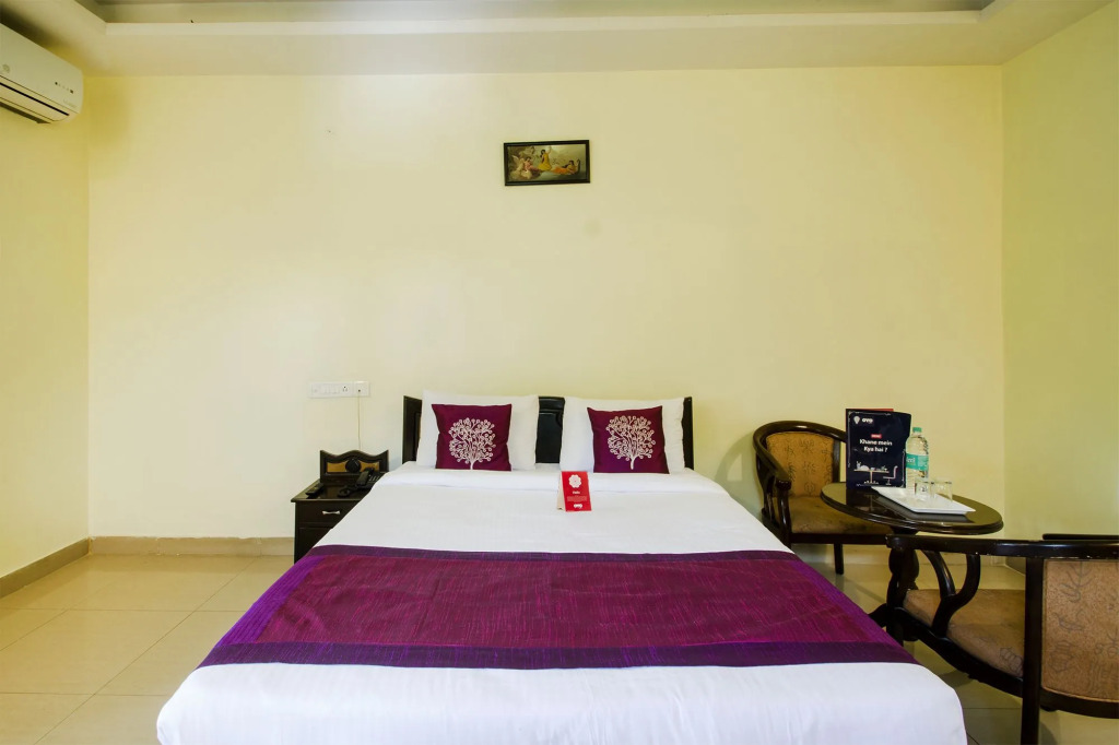 FabHotel Pushpa Grand
