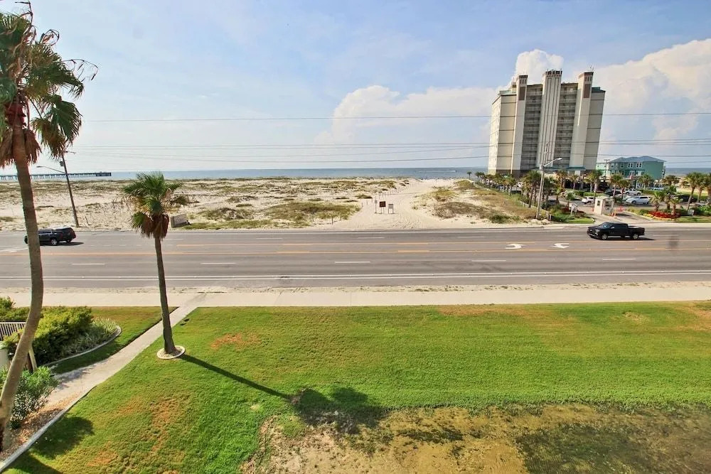 Grand Beach 305 - 1 Br condo