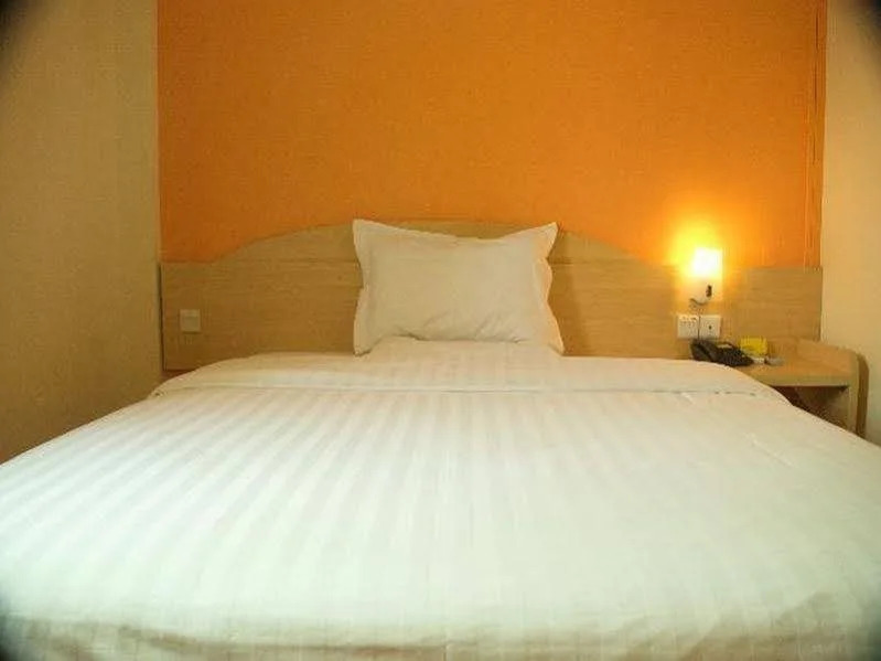 7Days Inn Shanghai Hongkou Football Stadium