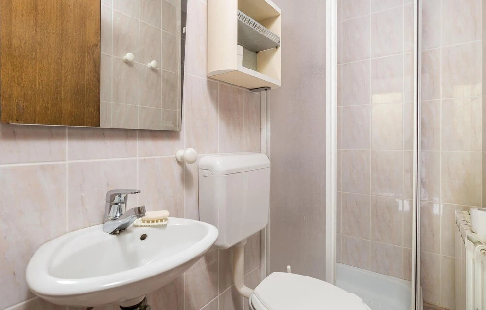 Stunning Apartment in Veli Losinj With 1 Bedrooms and Wifi