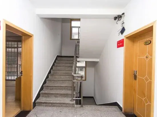 Zhangjiajie Yijia Apartment