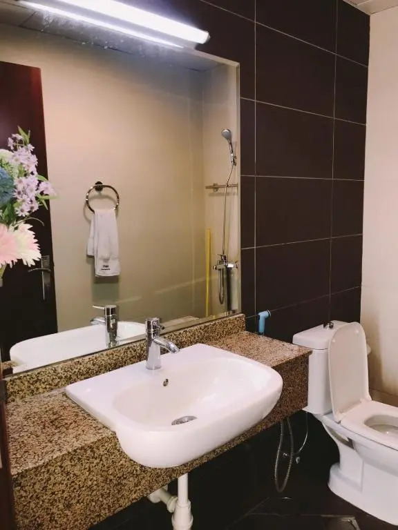 Deira Partition room