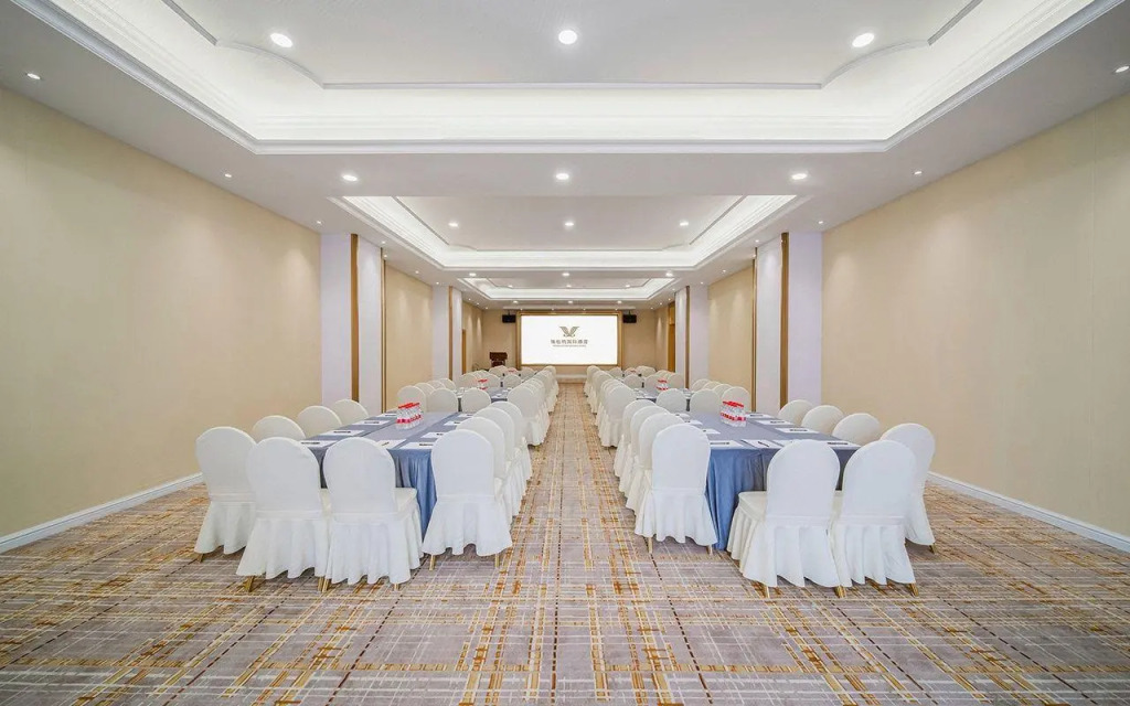 Vienna International Hotel Shenzhen Longhua Center