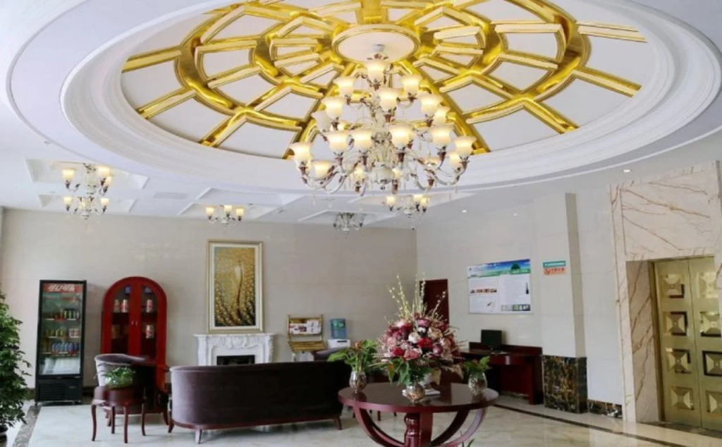 GreenTree Inn Jiangsu Wuxi Yangjian Xihu Road Express Hotel