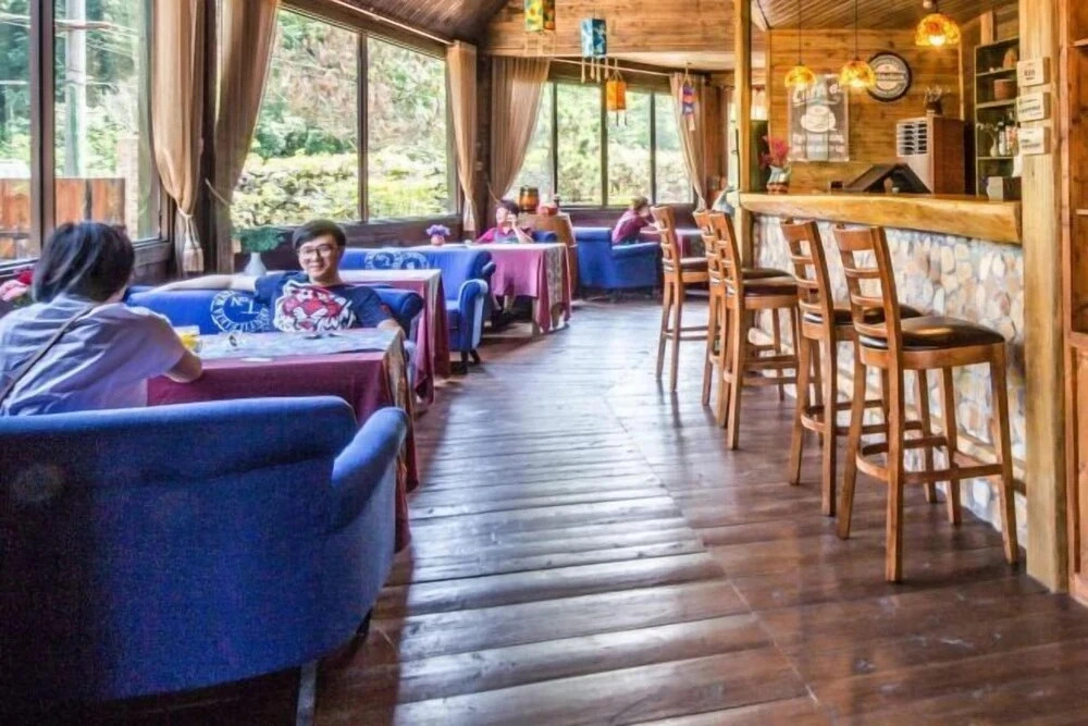 Bafu Shanju Hotel