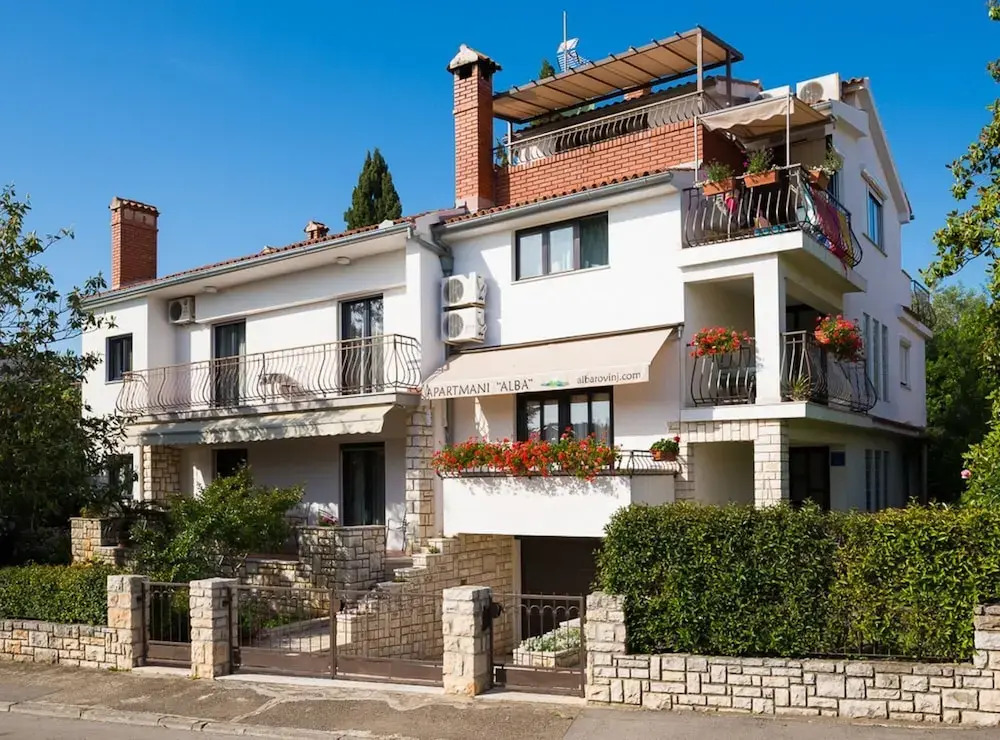 Sunny Street Apartments