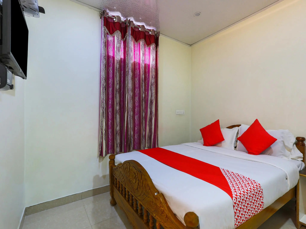 Collection O 24541 Ooty Highway Hotel