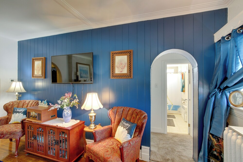 Eclectic Manitowoc Vacation Rental Near Marina!