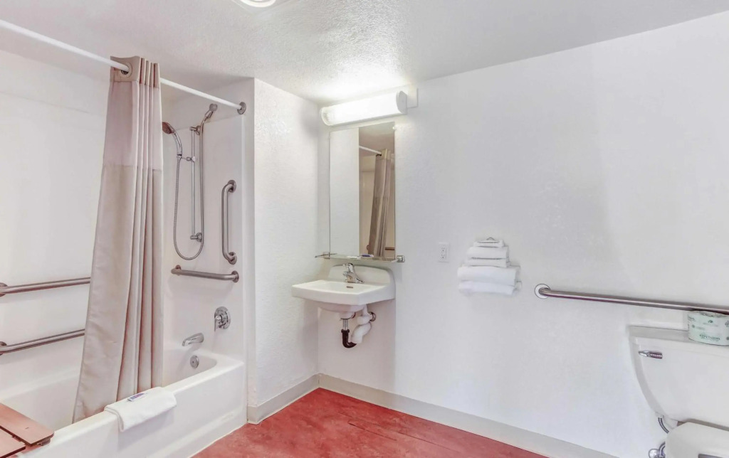 Motel 6-Medford, OR - North