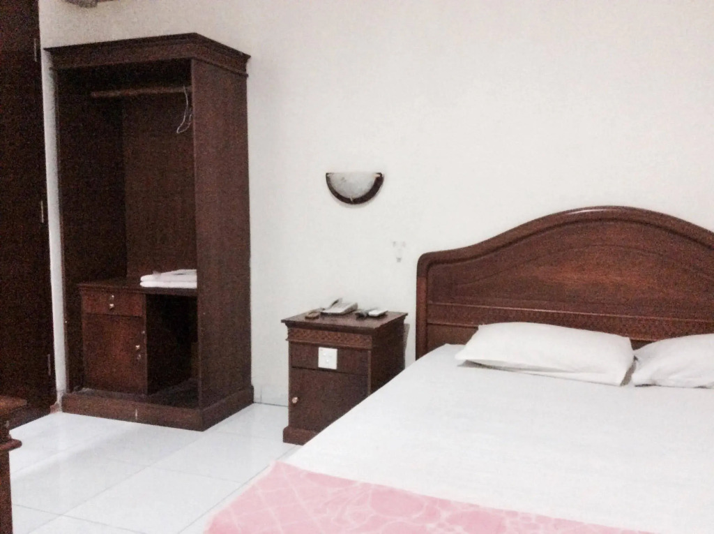OYO 2422 Rama Hotel