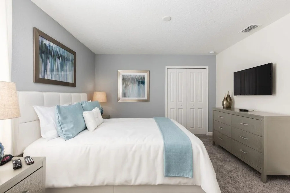 Champions Gate 9046 - Nine Bedroom Pool Home