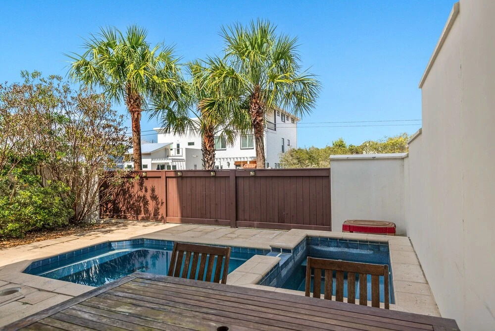 32 E Park Place Duplex #802
