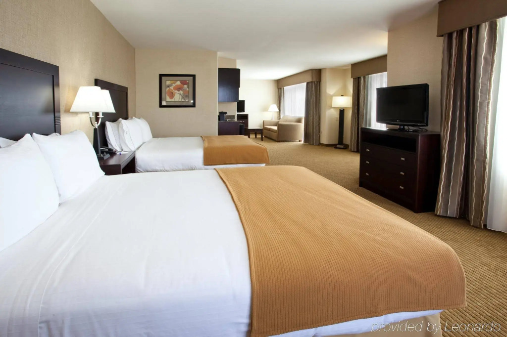 Holiday Inn Express Fresno South by IHG