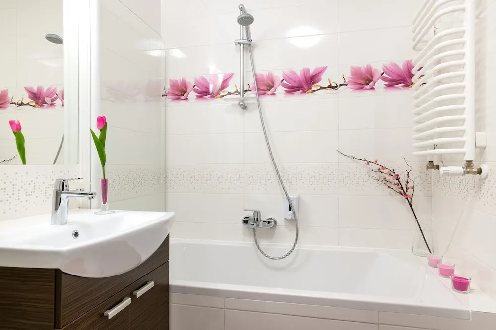 KrakowRentals -Tabacco Factory Apartment