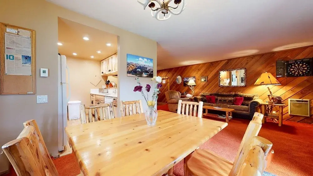 Snowcreek II #253 1 Bedroom Condo by RedAwning