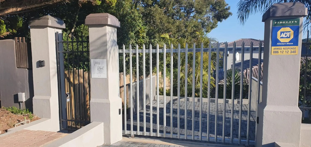 Modern Solar powered 1 bed studio apartment with amazing views