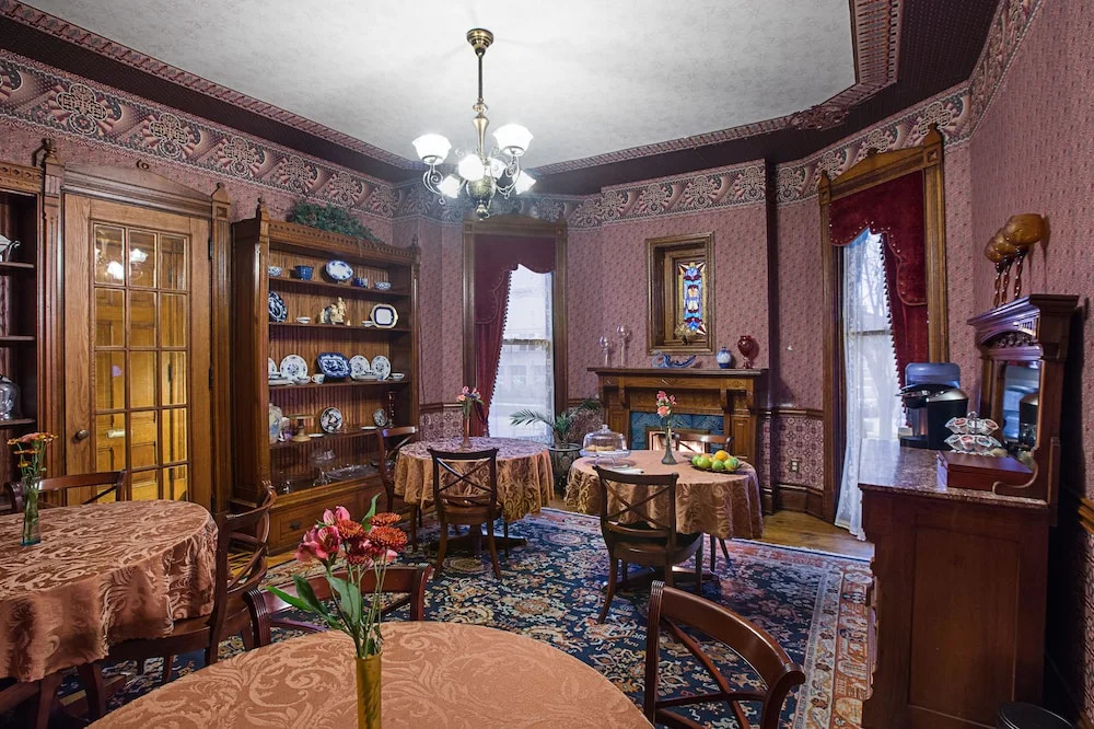 Historic Webster House Bed and Breakfast Inn