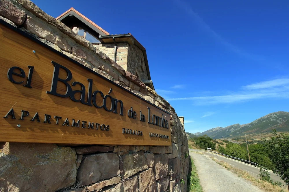 El Balcon De La Lomba
