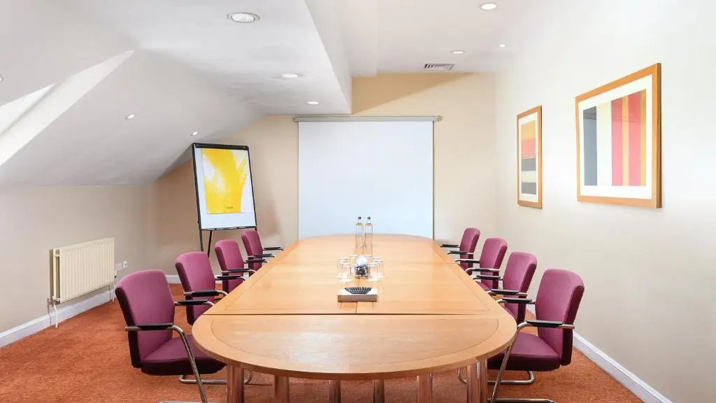 voco Oxford Spires by IHG