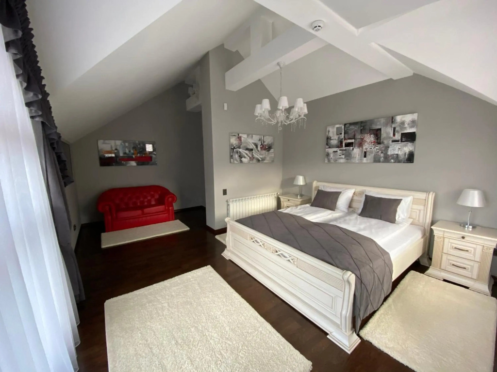 Hostynnyy Dvir Apartament Hotel & SPA