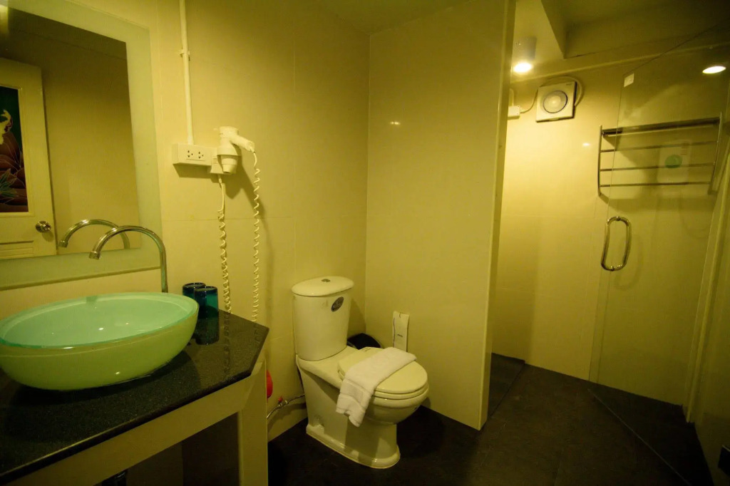 OYes Hostel