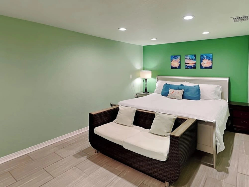 Executive Beach Paradise
