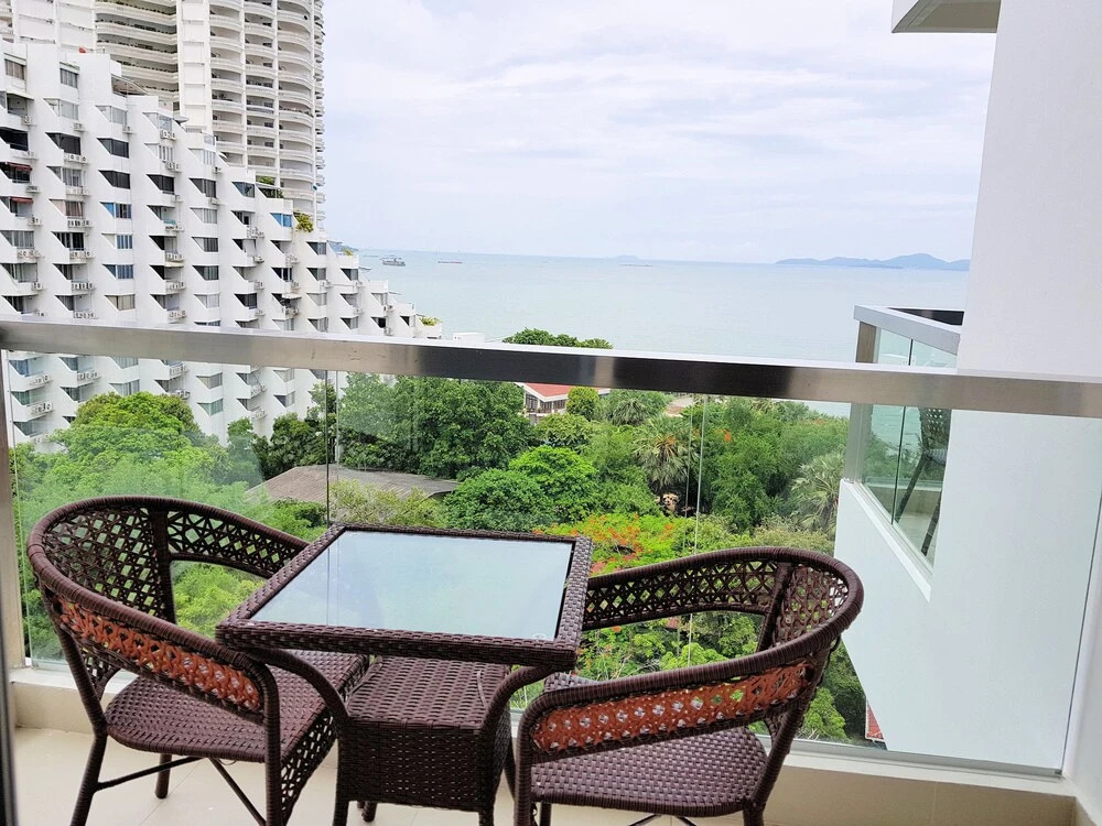 The Palm Studio by Pattaya Holiday