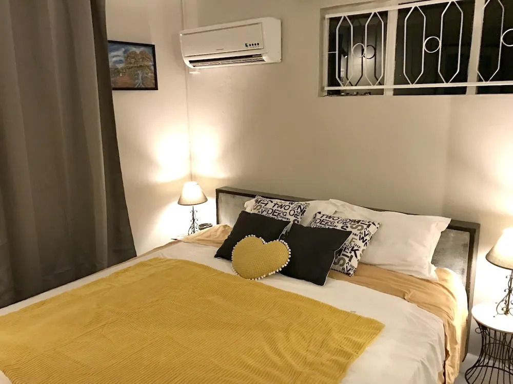 Studio in Grand Baie, With Pool Access, Furnished Terrace and Wifi - 1