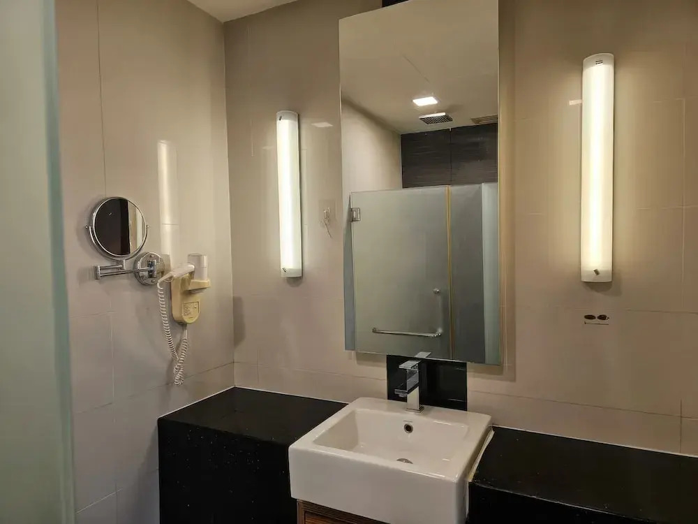 Dua Sentral Residential Apartments Tower
