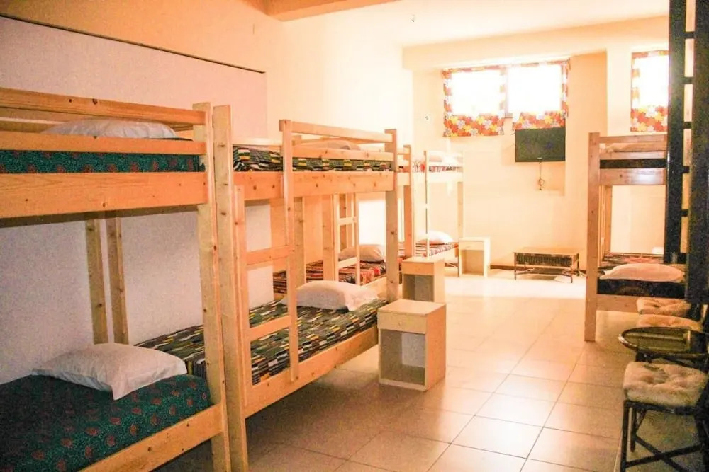 Hotel Ah Maio - Bed in Mixed Dormitory Room 1