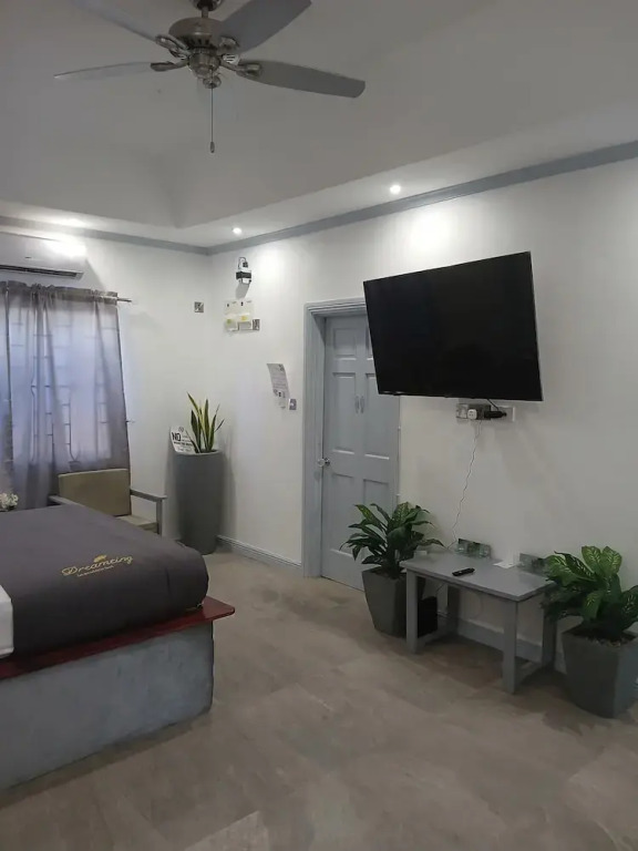Quaint Studio Apartment in Soufriere From Claviers