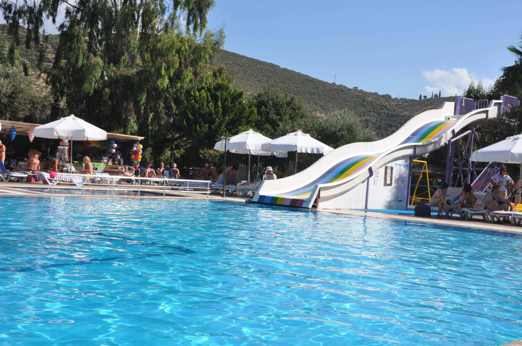 PİGALE BEACH RESORT