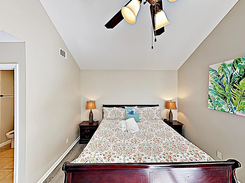 70 Shipyard Condo #160 2 Bedrooms 2 Bathrooms Condo