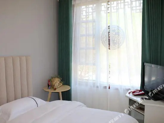 Yue to Brigade Hotel