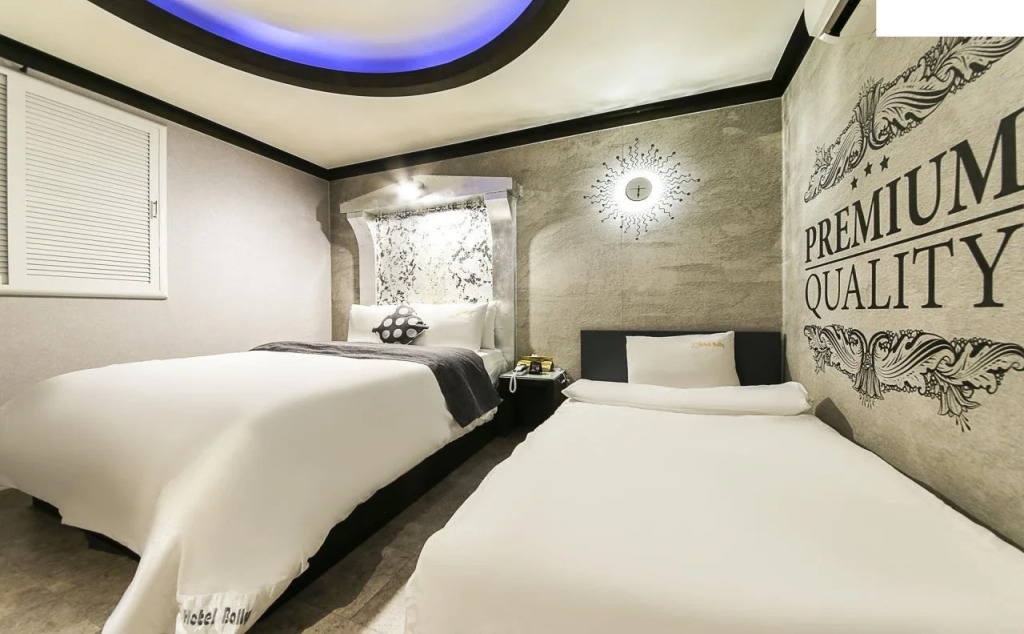 Hotel Bally
