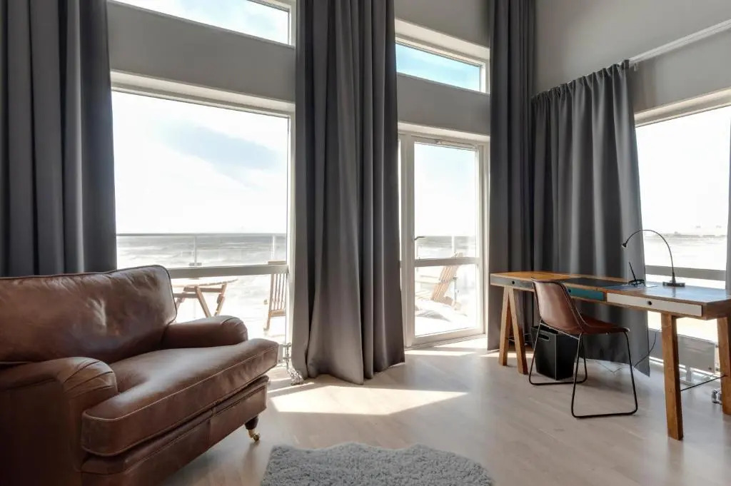 Ocean Hotel