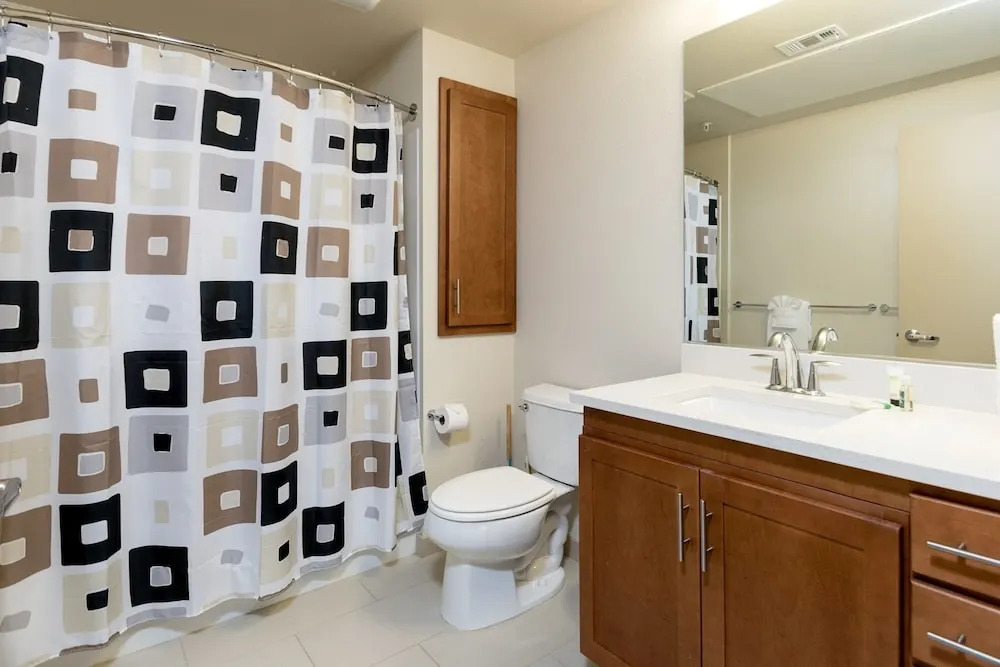 Global Luxury Suites in San Ramon