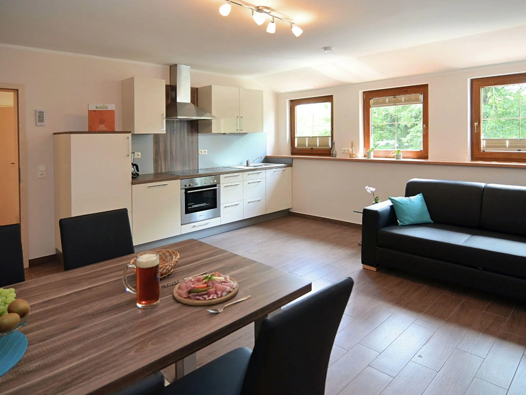 Modern apartment in Bavaria with floor heating and garden, located directly at the Jakobusweg