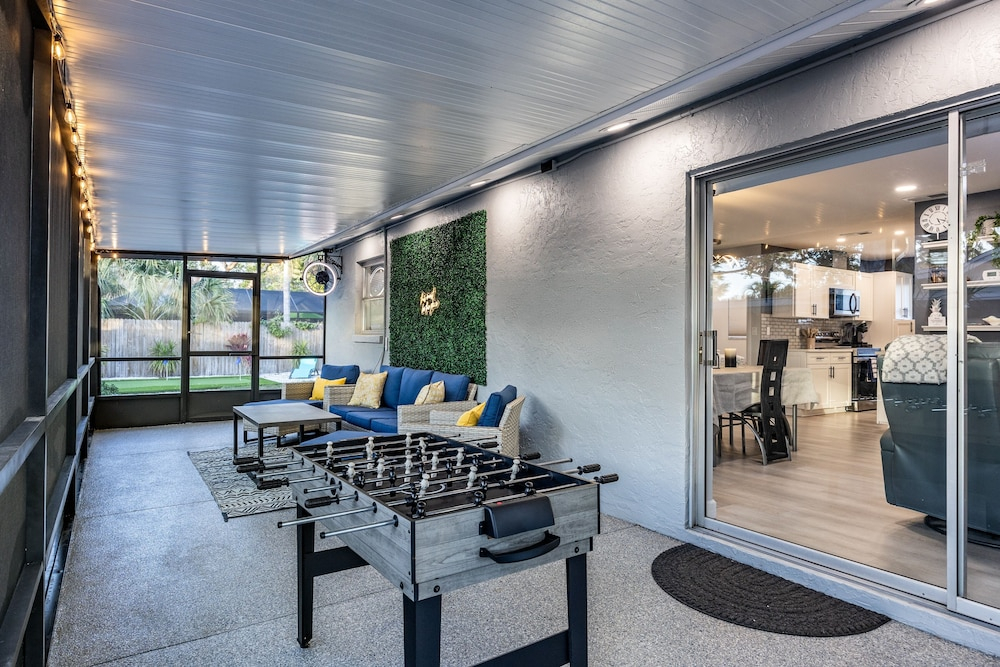 Sunny Urban Escape 3 Bedroom Home