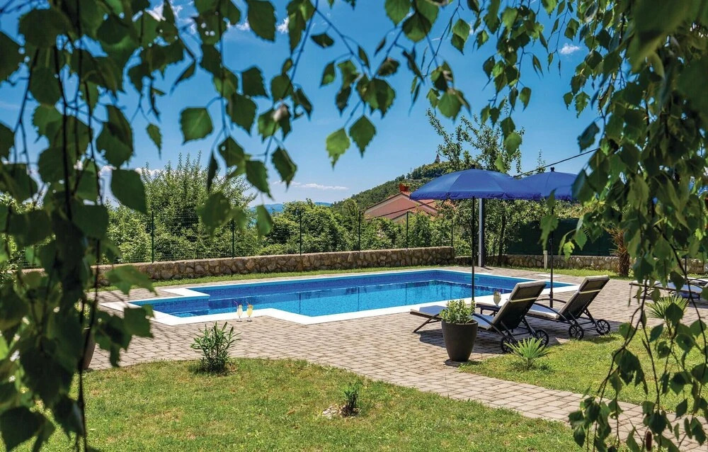 Pet Friendly Home In Veprinac