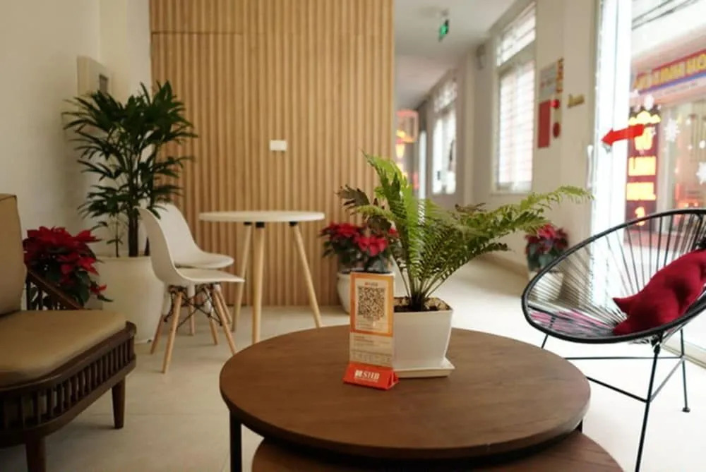 Lyn House