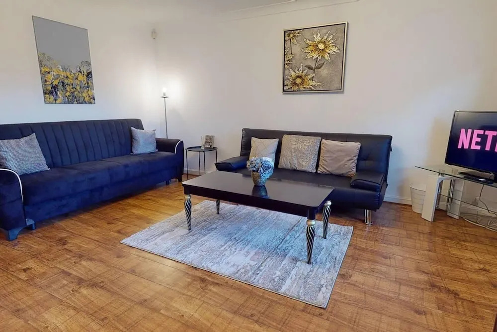 Stunning 2-bed Apartment in Grays