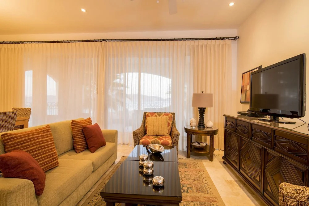 Paraiso Del Mar Resort E204 3 Bed by Casago